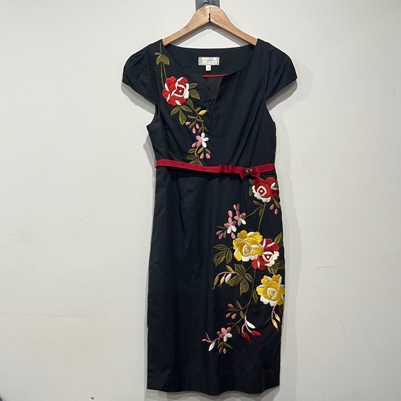 Moulinette Soeurs vetements Short sleeve dress in charcoal Floral embroidered 2 - Picture 3 of 15